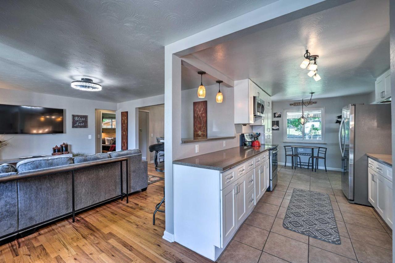Arvada Home With Fenced Yard - Pets Welcome! Exterior photo